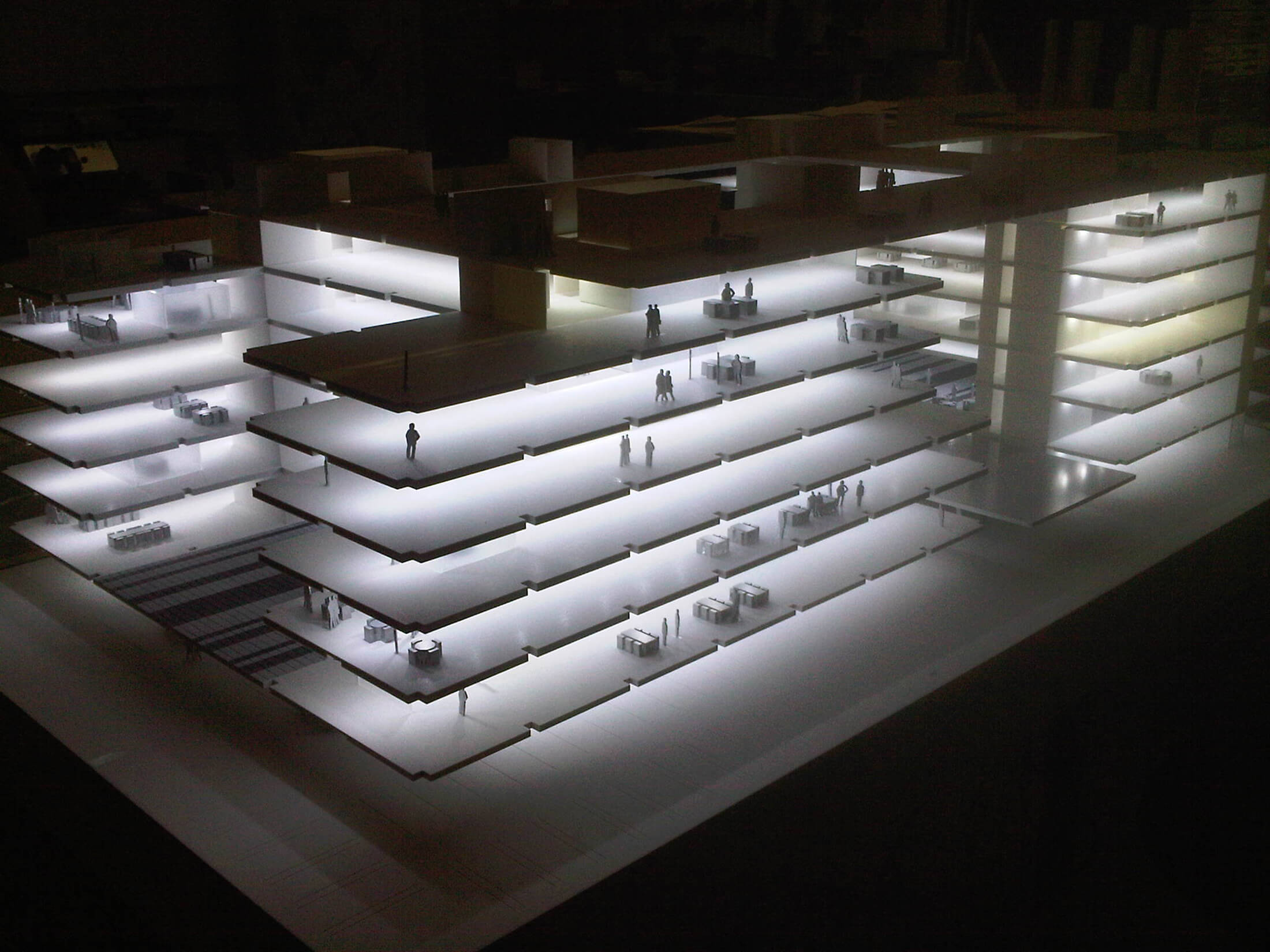 Maquette035-Adam-EuroCommerce-500-002